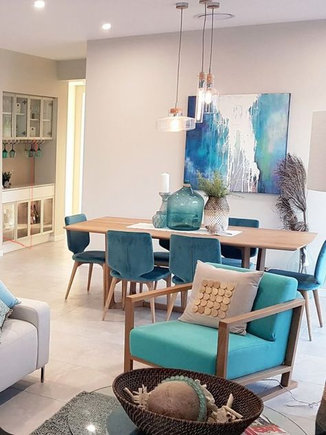 Ocean Theme Dining Room, Aestethic Living Room, Turquoise Dining Room, Home Lounge Room Bar, Dining Room Teal, Turquoise Interior, Turquoise Living Room Decor, Teal Color Palette, Turquoise Room