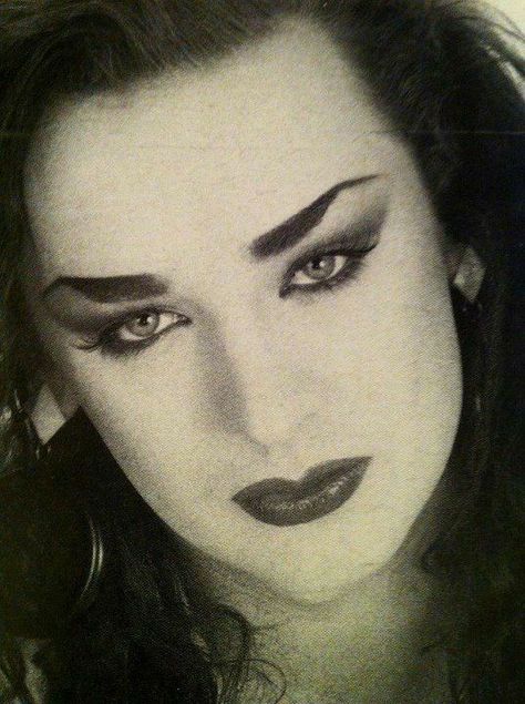 Boy George 80s, Karma Chameleon, 80s Makeup, Secret Diary, Culture Club, Boy George, Stunning Eyes, Many Faces, Romantic Style