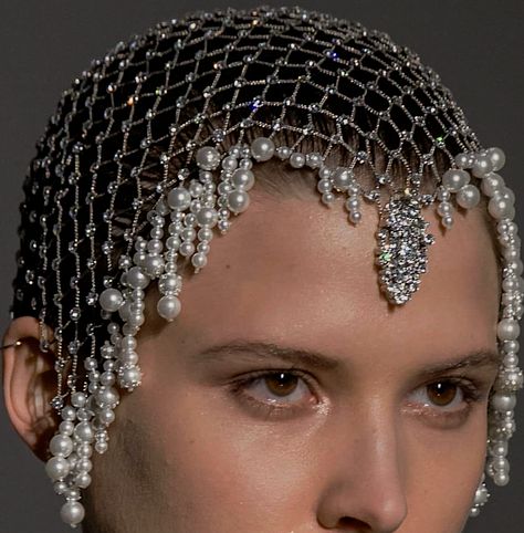 Chain Hair Piece, Chainmail Headpiece, Givenchy Couture, Headdress, Hair Jewelry, Look Fashion, Headpiece, Veil, Just In Case