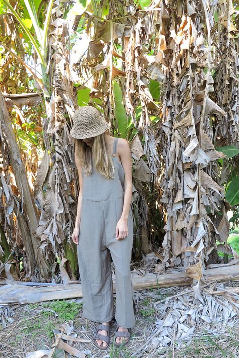 Linen Jumpsuit Pattern, Loose Jumpsuit Pattern, Diy Jumpsuit Pattern, Jumpsuit Pattern Free, Diy Jumper, Diy Jumpsuit, Jumpsuit Patterns, Jumpsuit Diy, Dungaree Pattern