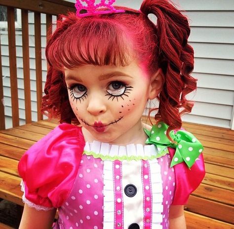 Maquillaje Halloween Infantil, Broken Doll Halloween, Broken Doll Makeup, Buffet Halloween, Décoration Table Halloween, Halloween Kids Costumes Girls, Kids Costumes Girls, Doll Halloween Costume, Broken Doll