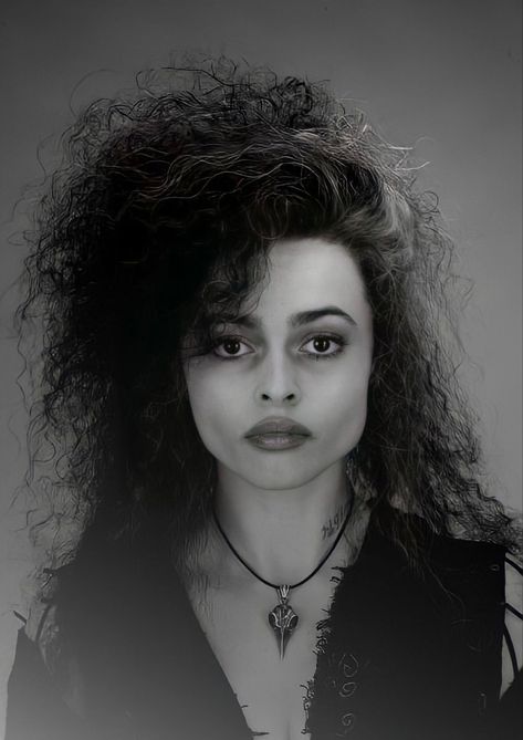 Helena Bonham Carter Portrait, Helena Bonham Carter Bellatrix Lestrange, Helena Bonham Carter Makeup, Helena Bonham Carter Drawing, Helena Bonham Carter Characters, Helena Bonham Carter Hair, Helen Bonham Carter, Famous Vampires, Helena Carter