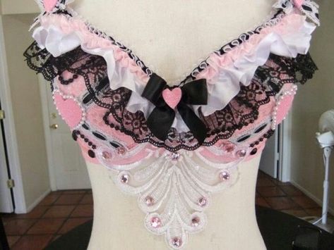 Rave Outfit Ideas, Diy Bra, Rave Fits, Rave Costumes, Rave Bra, Rave Outfit, Rave Wear, Rave Outfits, Black And Pink