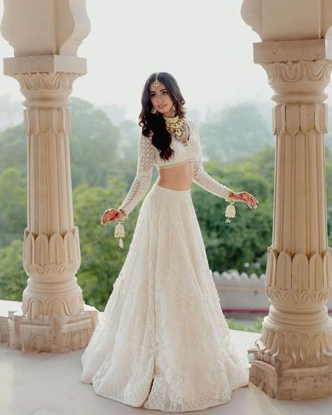 All posts • Instagram White Bridal Lehenga, Lehenga Designs Latest, Punjabi Dress Design, Falguni Shane Peacock, White Lehenga, Indian Outfits Lehenga, Indian Fashion Trends, Visual Narrative, Bridal Applique