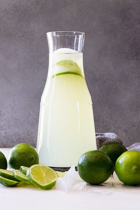 Fresh Limeade Recipe, Homemade Limeade, Easy Lemonade Recipe, Spicy Chicken Tacos, Limeade Recipe, Homemade Lemonade Recipes, Homemade Apple Cider, Peach Salsa, Best Tequila