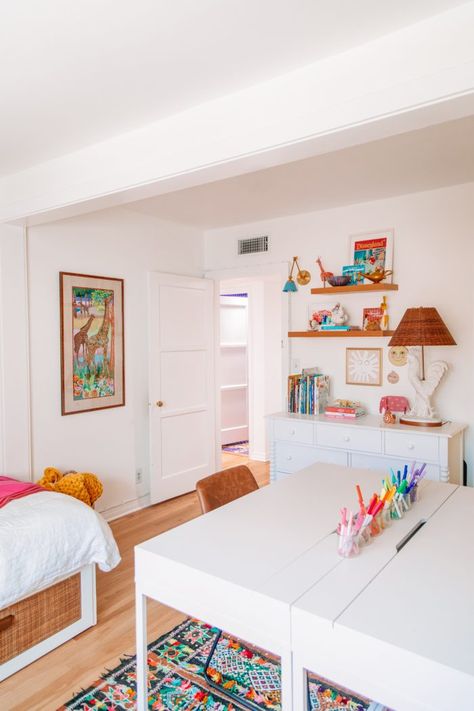 Guest Room Colorful, Multi Use Guest Room Ideas, Kids Room Guest Room Combo, Small Playroom Office Combo Ideas, Front Room Organization, Leisure Room Ideas, Living Room Guest Room Combo, Guest Room Multipurpose, Office Guest Room Layout