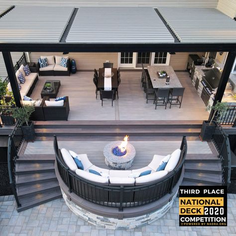 2020 National+ Deck Competition Award Winners Gallery - NADRA Back Deck Ideas Two Levels, Patio Off Of Deck Ideas, Deck Ideas Off Back Of House, Deck Patio Combo, Hillside Deck, Decks Ideas, Deck Upgrade, Nice Backyard, Deck Remodel