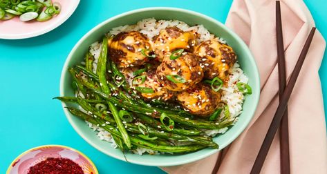 Simple, convenient, and delicious: that’s what’s in store with our Bang Bang Meatballs recipe, made with pre-measured, high-quality ingredients. hello fresh Firecracker Meatballs, Korean Chili Flakes, Hello Fresh Recipes, Roasted Green Beans, Jasmine Rice, Hello Fresh, Meatball Recipes, A Bowl, Meatballs