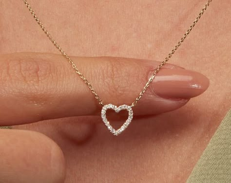 Gold Heart Necklace With Diamonds, Gold Heart Pendant Necklace With Single Diamond, Gold Heart Pendant Diamond Necklace, Gold Diamond Heart Pendant Necklace, Dainty Heart-shaped Diamond Necklace, Dainty Heart-shaped Gold Diamond Necklace, Heart Diamond Necklace, Small Heart Pendant, Heart Shape Necklace