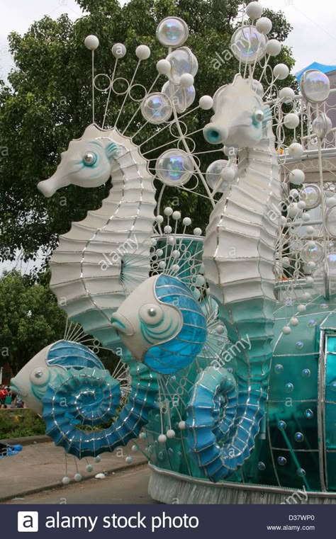 Rio Carnival Floats Ideas, Ocean Queen, Carnival Floats, Under The Sea Decorations, Carnival Parade, Mermaid Parade, Caribbean Carnival, Ocean Party, Sea Decor