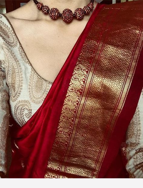 Elegant Sarees, Saree Jewellery, Indian Saree Blouse, Indian Saree Blouses Designs, Silk Saree Blouse Designs, Silk Saree Blouse, Red Saree, Saree Trends, Elegant Saree