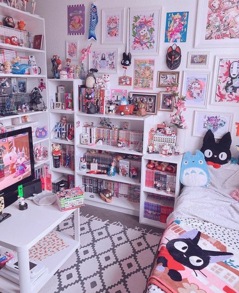 Magical Bookstore, Anime Bedroom Ideas, Cool Dorm Rooms, Otaku Room, Anime Room, Cute Bedroom Decor, Cute Room Ideas, Cozy Room Decor, Gamer Room