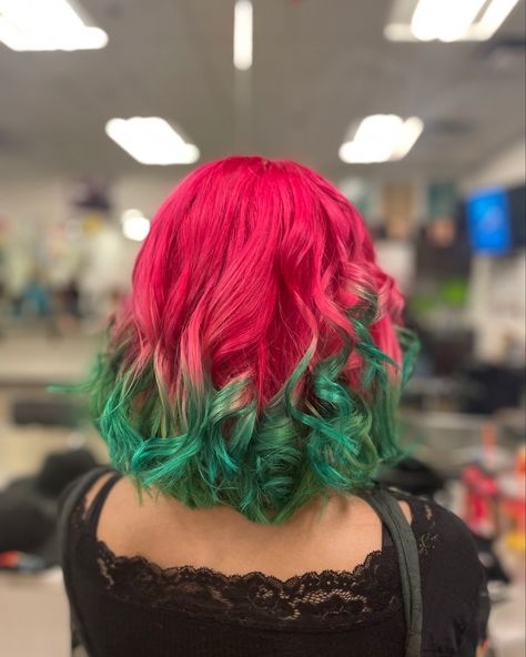 Funky Hair Colours For Short Hair, Watermelon Hair Color, Mitsuri Kanroji Hair, Green And Red Hair, Red Green Hair, Pink Green Hair, Red And Green Hair, Pink And Green Hair, Holiday Hair Color