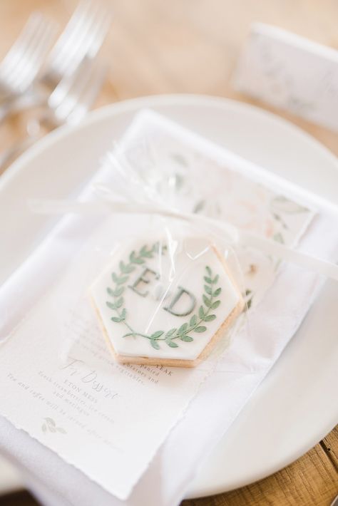 Biscuit Favours, Wedding Shower Cookies, Bolton Abbey, Abbey Wedding, Bridal Cookies, Cake Favors, Cookie Wedding Favors, Wedding Cake Cookies, Favour Ideas