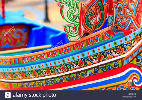 Download this stock image: Colorful pattern of traditional fisherman boats These wooden boats were made and painted by boat makers in south of Thailand. - GDKE1K from Alamy's library of millions of high resolution stock photos, illustrations and vectors. Canal Boat Painting, Boat Activities, Anderson Shelter, Canal Boat Art, Birmingham Canal, Truck Art Pakistan, Pakistani Truck Art, Folk Aesthetic, Painting Boats