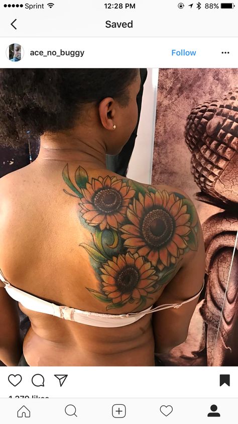 Sunflower Neck Tattoos Women, Sunflower Tattoo Back, Tattoo On Black Women, Queen Nefertiti Tattoo, Sunflowers Tattoos, Nefertiti Tattoo, Sunshine Tattoo, Traditional Rose, Black Hair Aesthetic