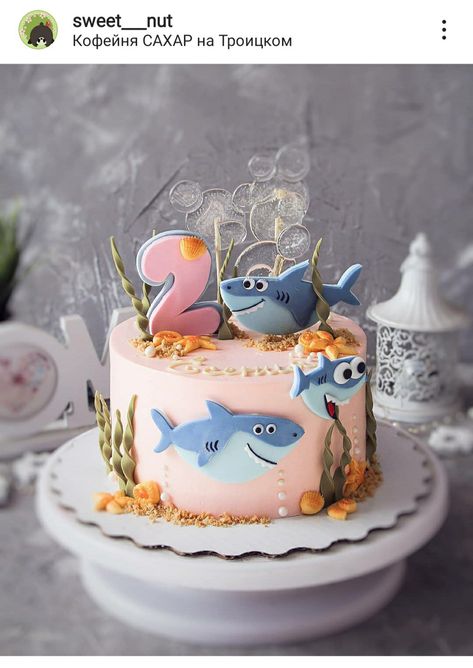 Shark Themed Cakes, Dolphin Cakes, Fish Cake Birthday, Shark Birthday Cakes, Little Mermaid Cakes, Shark Themed Birthday Party, Shark Cake, Baby Birthday Cakes, Mermaid Cakes