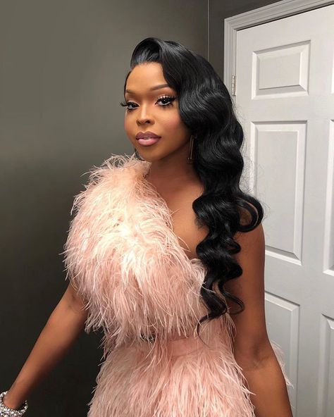 Amiyah Scott on Instagram: “#theDoll 💕” Amiyah Scott, Virgin Hair Wigs, Human Virgin Hair, Loose Curls, Braids Wig, Loose Waves, Loose Hairstyles, Shiny Hair, Full Lace Wig