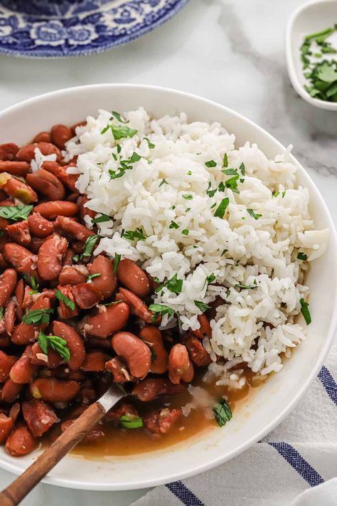 Red Beans and Rice Recipe Kidney Beans And Rice Recipes, Red Bean Recipes, Best Red Beans And Rice, Popeyes Red Beans And Rice Recipe, Kidney Bean Recipes, Beans And Rice Recipes, Kidney Beans And Rice, Red Bean And Rice Recipe, Rice Sides