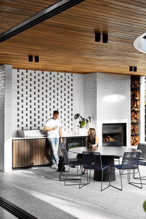 Hotel Britomart, Brighton Melbourne, Australian Beach House, Home Bar Rooms, Outdoor Bbq Kitchen, Smart Materials, Outdoor Living Rooms, Backyard Kitchen, Summer Kitchen