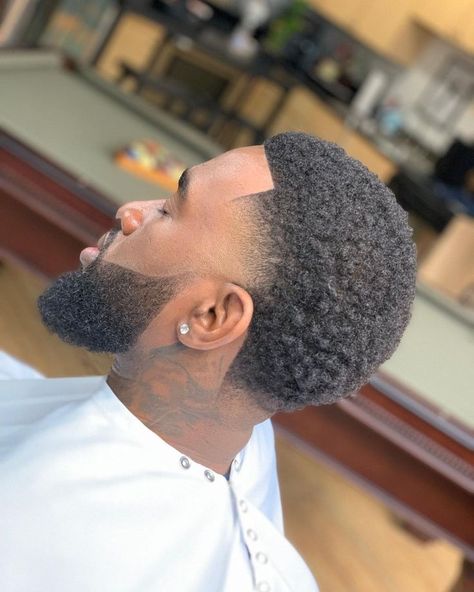 Pin on Barba e cabelo Black Male Taper Fade, Black Men Taper Fade, Short Black Men Hairstyles, High Taper Fade Haircut Black, Mid Taper Fade Haircut Black Men, High Temp Fade, Tapered Haircut Black, Taper Fade Afro, Afro Fade Haircut