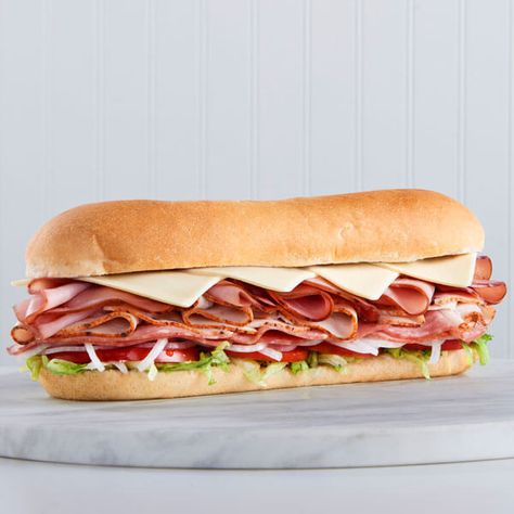 Submarine Sandwich, Hoagie Sandwiches, Sandwich Vegetarian, Sub Sandwich, Sandwhich Recipes, Sliced Tomatoes, Turkey Ham, Gourmet Sandwiches, Sub Sandwiches