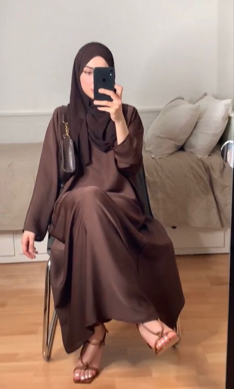 Loose Hijab Style, Abaya Outfits, Fashion Outfits Modest, Modest Outfits Muslim, Abaya Outfit, Modest Fashion Hijab, Muslim Outfits Casual, Muslim Fashion Hijab Outfits, Outfits Modest