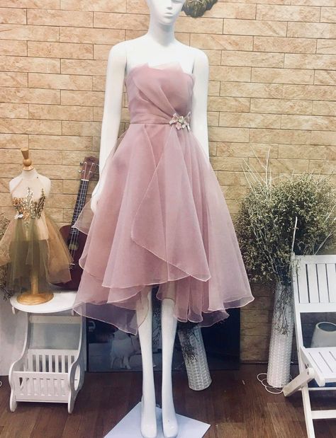 Teacup Dress Formal, Classy Prom, Dress Pesta, Frock Fashion, Gowns Dresses Elegant, Gaun Fashion, 파티 드레스, Fashion Drawing Dresses, Cute Prom Dresses