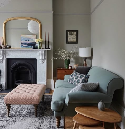 Beth Dadswell, Imperfect Interiors, Victorian Living Room Ideas, Victorian Sitting Room, Modern Victorian Interior Design, Living Room Victorian, London Living Room, Victorian Living Room, Cosy Interior