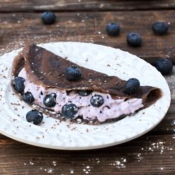 Chocolate crepes with blueberry cream Chocolate Crepes, Pancake Day, Crepe Recipes, What's For Breakfast, 100th Birthday, Julia Child, Pancakes And Waffles, Eat Dessert, Sweets Treats