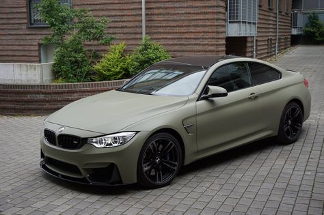 Bmw Vinyl Wrap Ideas, Matte Wrapped Cars, Matte Car Wrap Colors, Cars Matte Black, Car Wrap Colors, Cool Car Wraps, Tesla Wrap, Wrapped Cars, Matte Cars