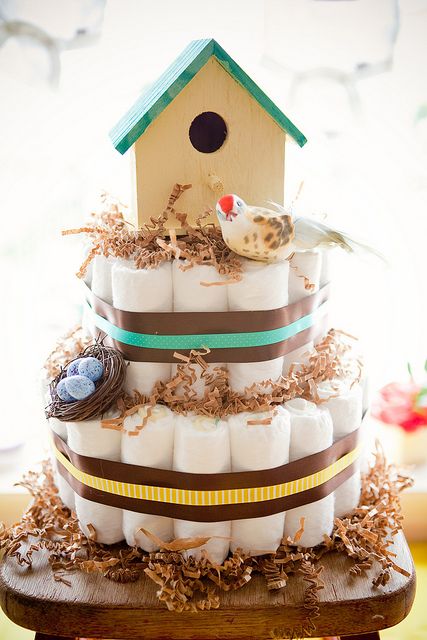 precious idea! Bird Baby Shower Theme, Nesting Party, Fiesta Shower, Bird Baby Shower, Diy Diaper Cake, Baby Shower Diaper Cake, Baby Diaper Cake, Baby Cakes, Shower Bebe