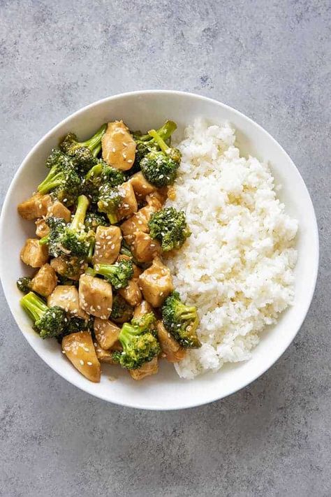 Rice Chicken Broccoli, The Salty Marshmallow, Salty Marshmallow, Rice And Broccoli, Chicken Broccoli Rice, Honey Sesame Chicken, Chicken Katsu, Fry Chicken, Honey Sesame