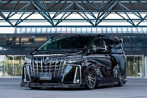 Rowen International Toyota Alphard-21 - Paul Tan's Automotive News Honda Civic 2009, Wallpaper Luxury, Toyota Alphard, Cars Vintage, Toyota Hiace, Super Luxury Cars, Best Luxury Cars, Japan Cars, Toyota Sienna