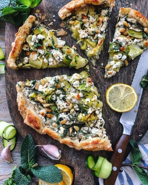 Vegetable Galette, Feta Tart, Zucchini Tart, Feta Tomato, Vegan Spinach, Wild Garlic, Tart Recipe, A Pizza, Aioli