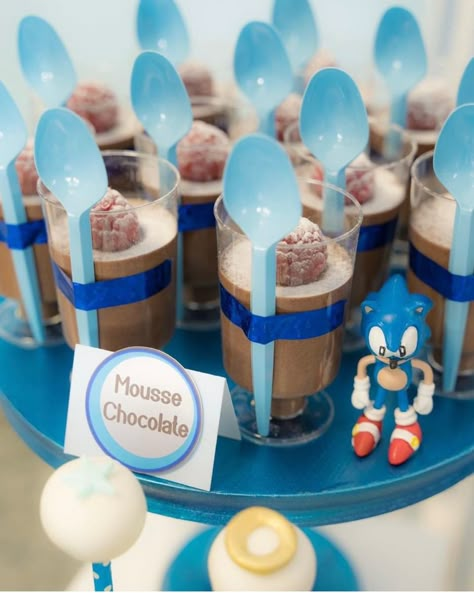 Sonic Dessert Table, Sonic Birthday Party Food Ideas, Sonic Themed Food, Sonic Treats, Sonic Desserts, Birthday Candy Table, Birthday Candy Bar, Candy Kabobs, Sonic Birthday Parties