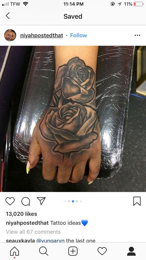 Whole Hand Tattoos, Snakebites, Samoan Tattoo, Black Girls With Tattoos, Geniale Tattoos, Hand Tattoos For Women, Dope Tattoos For Women, Stylist Tattoos, Side Tattoos