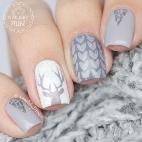 Grey deer nails Deer Nails, Wonder Nails, Remove Acrylic Nails, Country Nails, December Nails, Fancy Nails Designs, Winter Nails Acrylic, Christmas Nails Acrylic, Sparkle Nails