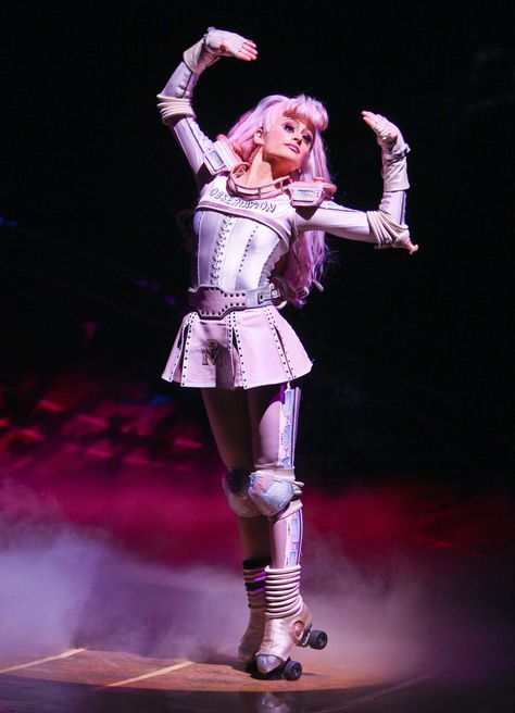 Starlight Express Musical, Carmen Diaz, Spongebob Costume, Starlight Express, Theatre Outfit, Sci Fi Costume, Novi Stars, Space Hero, Uk History