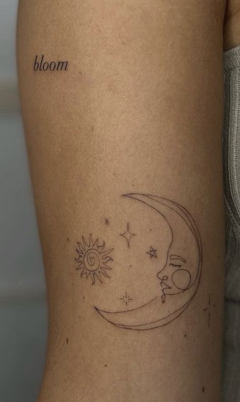 Small Tattoos Sun Moon Stars, Stats And Moon Tattoo, Moon Tattoos Fine Line, Mexican Moon Tattoo, Luna Montana Tattoo, Ethereal Moon Tattoo, Cute Waist Tattoos, Hip Moon Tattoo, Female Moon Tattoo