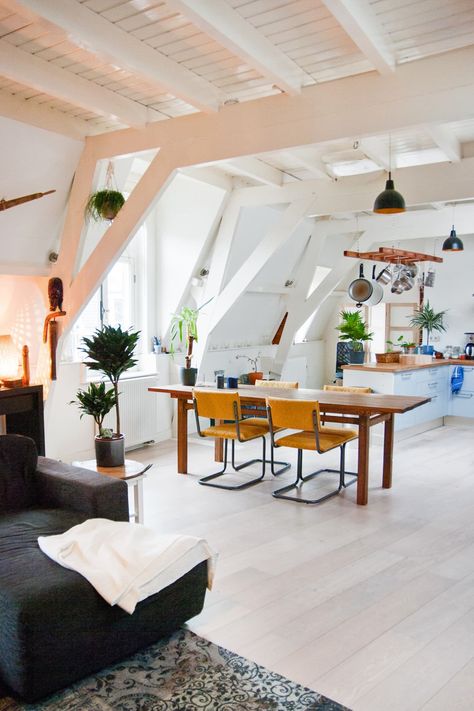 House Tour: A Shared Attic Apartment in Utrecht | Apartment Therapy Dining Area Decor, Monthly Cleaning, Attic Apartment, Attic Spaces, Apartment Essentials, Kitchen Inspiration Design, Decoration Inspiration, Cleaning Schedule, Traditional Modern