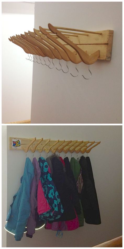 Woodworking For Kids, Work Diy, Diy Holz, Hanging Clothes, Teds Woodworking, Recycled Furniture, Coat Hanger, Upcycled Furniture, Woodworking Tips