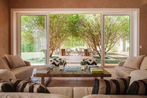 Casa de Campo Integrada com Estilo Toscano Country House, Curtains, House Styles, Lifestyle, Home Decor, Design, Home Décor