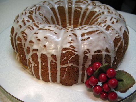 Make and share this Eggnog Sherry Cake recipe from Food.com. Root Beer Cake, Rita Recipe, Cinnamon Streusel Coffee Cake, Streusel Coffee Cake, Pumpkin Bundt Cake, Beer Cake, Spice Cake Mix, Barefoot Contessa, Coffee Cake Recipes