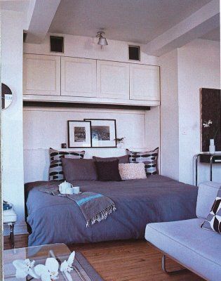 Turn your queen bed sideways and you may find yourself with more room. Sideways Bed, Twin Size Murphy Bed, Apartment Design Inspiration, Studio Apartment Design, Mini Loft, Murphy Bed Plans, Studio Living, Studio Apartments, Small Room Design