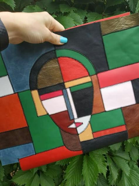 Leather Patchwork Art, Painted Leather Bag, African Bag, Butterfly Bags, Leather Factory, Diy Bag Designs, Diy Leather Bag, Diy Bags Purses, Leather Diy Crafts