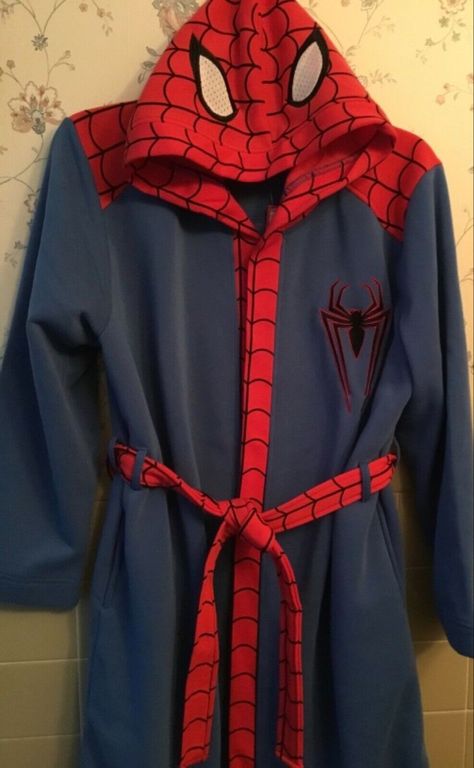 Spider Man Outfits Ideas, Spider Man Clothes, Spider Man Stuff, Spiderman Stuff, Spider Man Costume, Spiderman Outfit, All Spiderman, Spiderman Gifts, Marvel Clothes