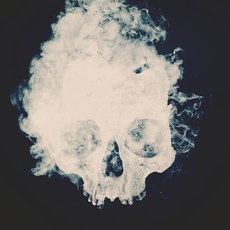 smoke 'em if you got 'em Tumblr Hipster, Skeletal, Skull And Bones, Soft Grunge, Memento Mori, Skull Art, Dark Art, Antonio Mora Artwork, Illustration Art