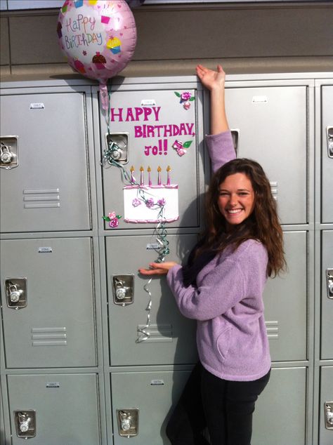 Adorably artistic birthday locker decorations! Folded ribbons for roses, rolled ribbons for candles and cake decorations; and sparkle sticky paper for lettering, cake, and flames. :) Locker Decor For Birthday Friends, How To Decorate Your Friends Locker For Her Birthday, Bday Locker Decorations, Locker Decorations Birthday, Happy Birthday Locker Decorations, Happy Birthday Locker Ideas, Locker Decorations For Birthday, Decorating Lockers For Birthdays, Locker Birthday Decorations