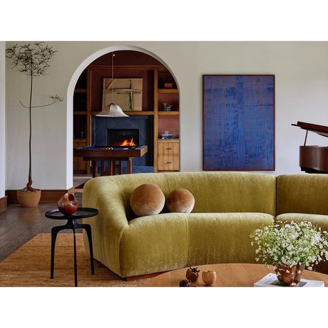 Laure Joliet | A beautiful Spanish Colonial in the Palisades by @electricbowery featured in @1stdibs Introspective. Story by @davidkeepsinsta | Instagram Living Room Ideas Green Couch, Spanish Colonial Modern, Living Room Ideas Green, Round Corner Sofa, Room Ideas Green, Couch Luxury, Design Living Room Ideas, Colonial Modern, Green Couch Living Room